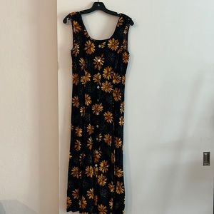 Floral sundress. Button down front.